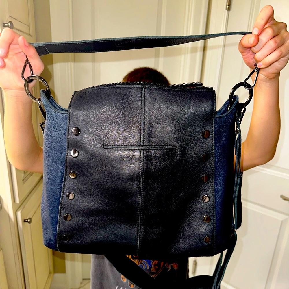 Large Bryant!! Hard to find gorgeous bag!